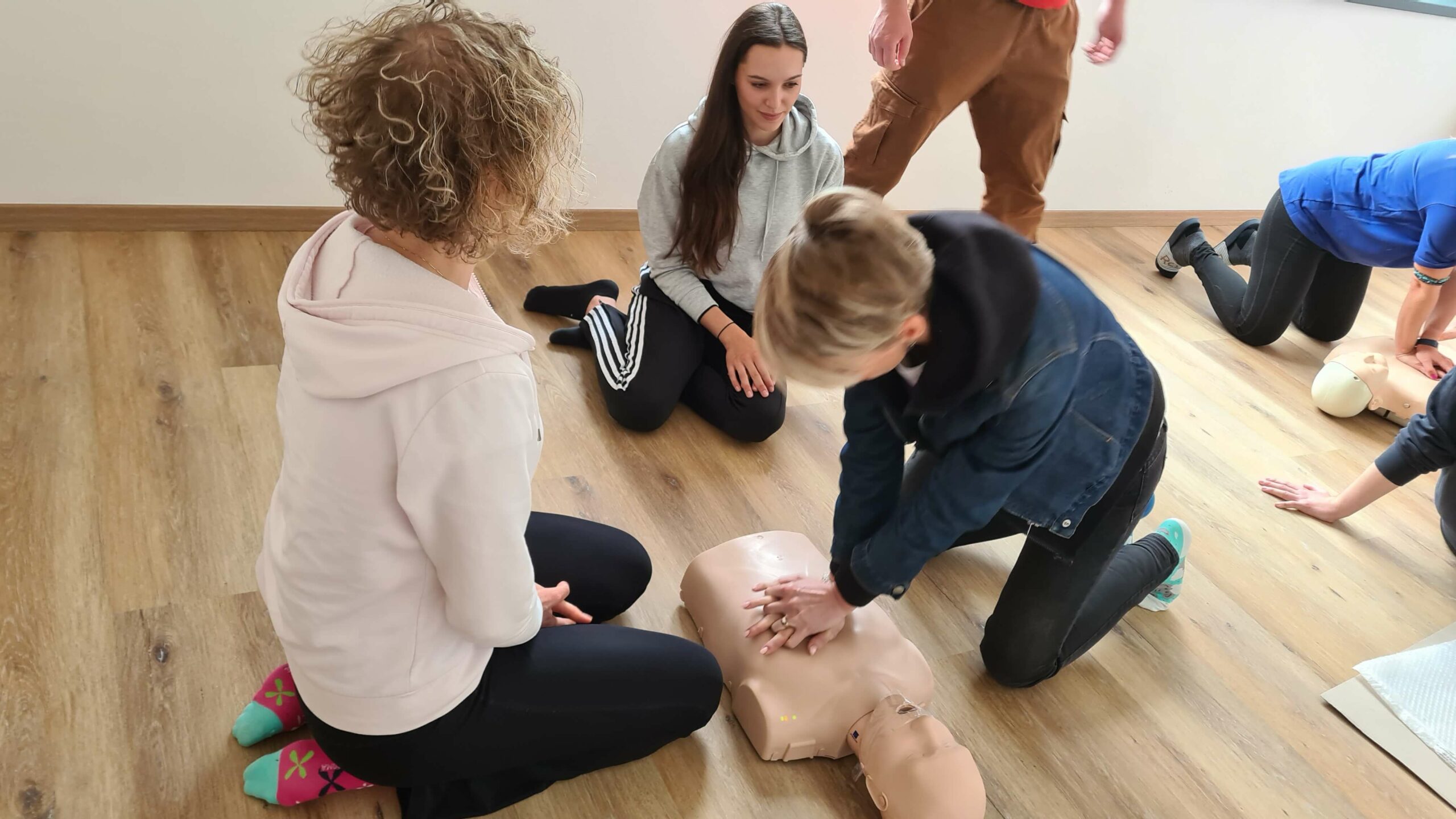 Školení první pomoci s praktickým nácvikem
